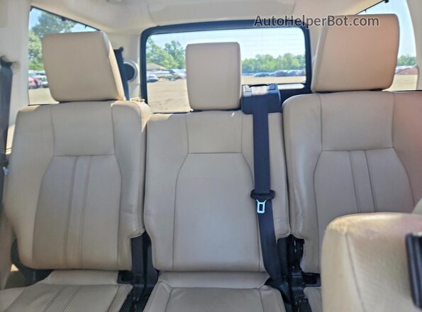 SALAG2V62GA800630 2016 LAND ROVER LR4 White Widok wnętrza z tyłu