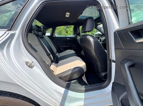 3VWC57BU1KM058543 2019 VOLKSWAGEN JETTA White Widok wnętrza z przodu