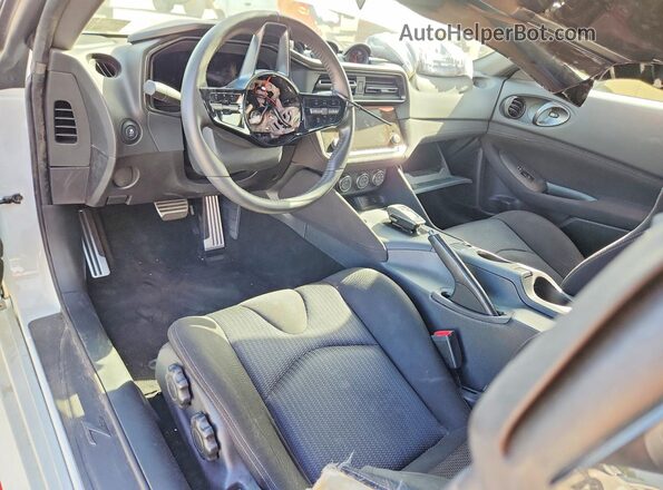 JN1BZ4CH2RM362394 2024 NISSAN Z White Widok zestawu wskaźników