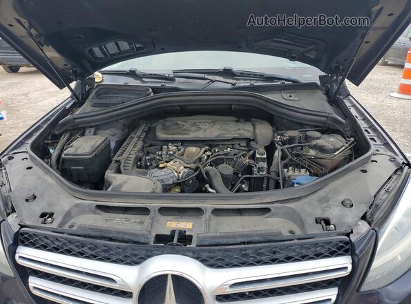 4JGDA5JB3HA937034 2017 MERCEDES-BENZ GLE Blue Widok komory silnika