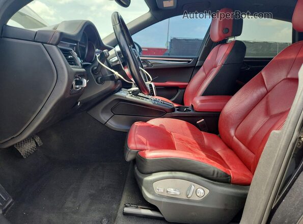 WP1AB2A51HLB14120 2017 PORSCHE MACAN Gray Dashboard view