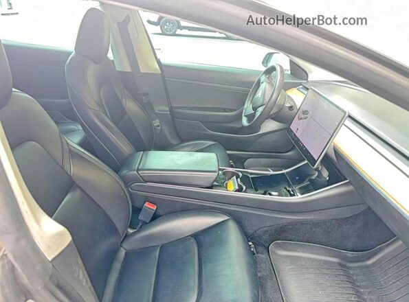 5YJ3E1EA3LF799963 2020 TESLA MODEL 3 White Widok z tyłu