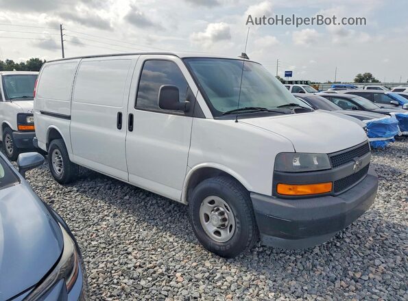 1GCWGAFG2K1366166 2019 CHEVROLET EXPRESS White Front view