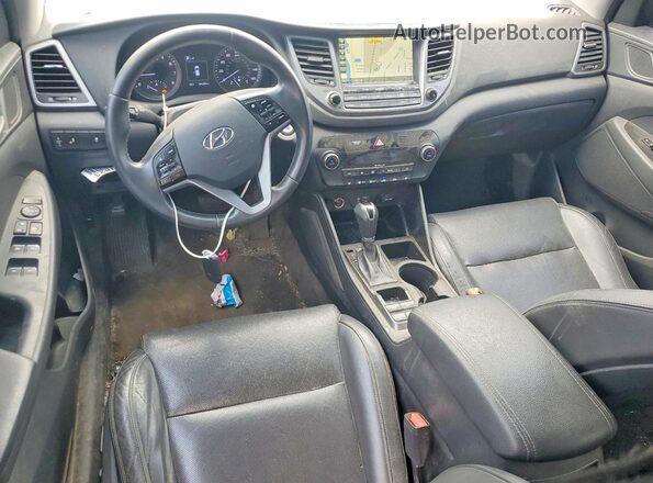 KM8J3CA26HU294873 2017 HYUNDAI TUCSON Черный Вид щитка приборов