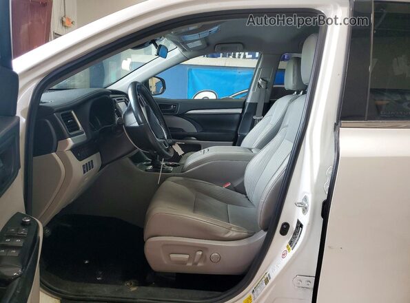 5TDBZRFH2KS996496 2019 TOYOTA HIGHLANDER White Front interior view