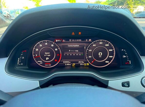 WA1LHAF7XJD045466 2018 AUDI Q7 Белый Вид панели приборов