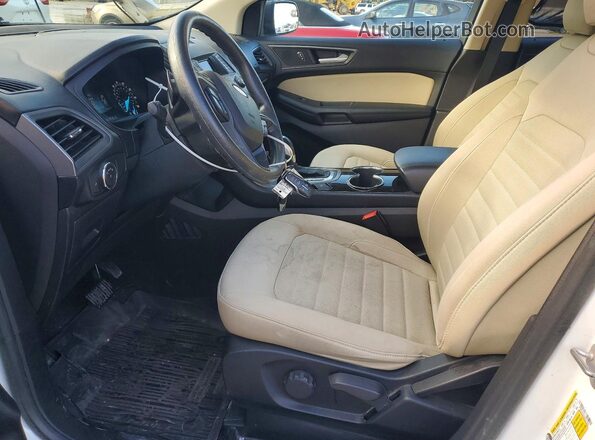 2FMPK4G96HBB20945 2017 FORD EDGE Белый Вид панели приборов