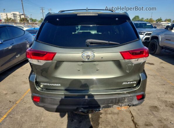 5TDJZRFH3KS940661 2019 TOYOTA HIGHLANDER Зеленый Вид салона спереди