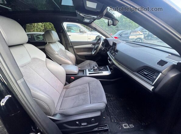 WA1A4BFY2J2020221 2018 AUDI SQ5 Black Vista frontal