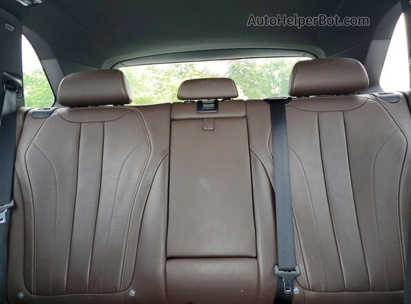 5UXKT0C32H0V95501 2017 BMW X5 White Вид задньої частини салону