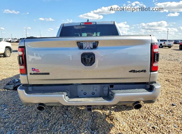 1C6SRFJT0NN188255 2022 RAM 1500 Серебряный Вид салона спереди