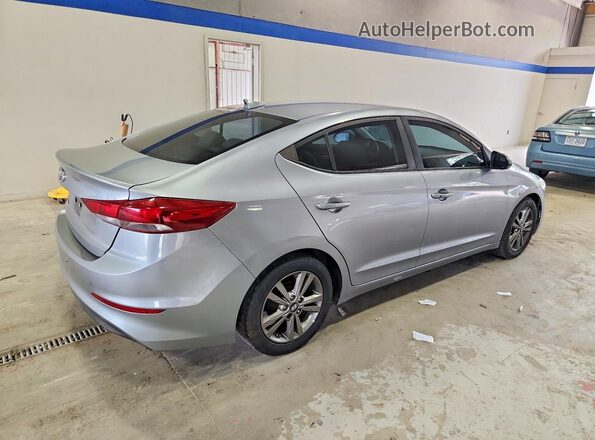 5NPD84LF0HH018644 2017 HYUNDAI ELANTRA Silver Передня права чверть