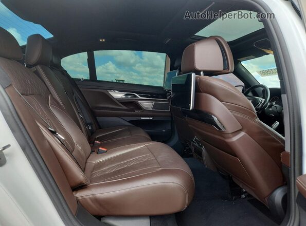 WBA7E2C58GG547860 2016 BMW 7 SERIES White Vista interior trasera