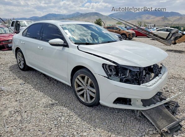 1VWLA7A38KC004968 2019 VOLKSWAGEN PASSAT White Front view