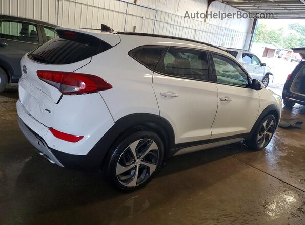 KM8J3CA24JU637976 2018 HYUNDAI TUCSON White Przód prawy