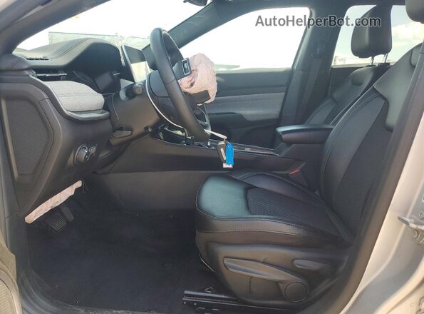 3C4NJDBN4RT106972 2024 JEEP COMPASS Silver წინა პანელის ხედი