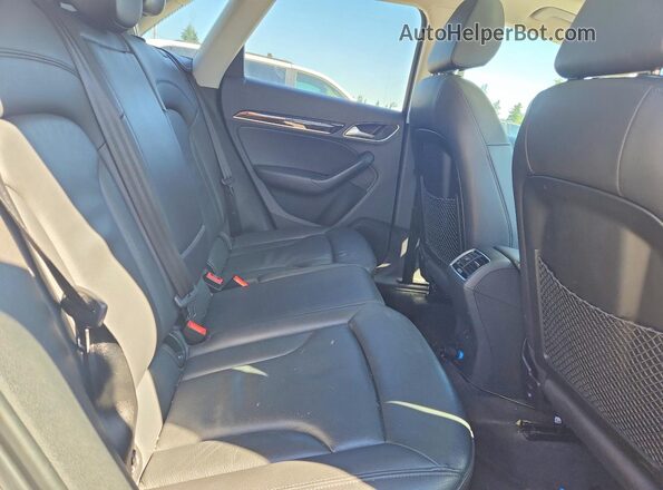 WA1EFCFS4GR014806 2016 AUDI Q3 Silver Շարժիչի բաժամունքի տեսք
