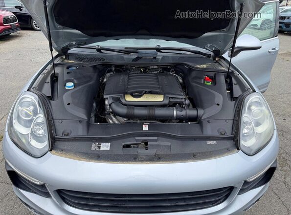 WP1AA2A24GLA09966 2016 PORSCHE CAYENNE Silver Dashboard view