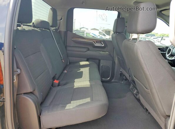 2GCUKEED1T1126638 2026 CHEVROLET SILVERADO Black Вид задньої частини салону