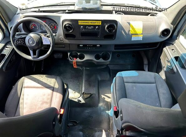 W1Y40CHY3MT070721 2021 MERCEDES-BENZ SPRINTER Blue Սալոնի դիմացի տեսք