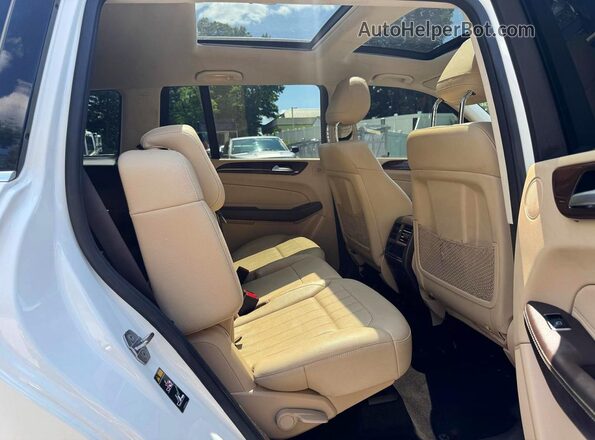 4JGDF6EE8KB216012 2019 MERCEDES-BENZ GLS White Սարքավորումների վահանակի տեսք