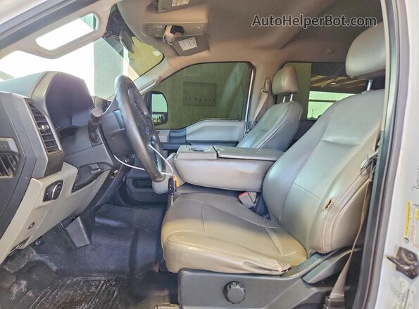 1FT7W2B63KED40971 2019 FORD F250 White Vista del salpicadero