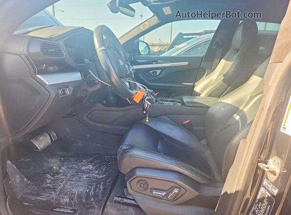 ZPBUA1ZL6KLA04680 2019 LAMBORGHINI ALL OTHER Black Dashboard view