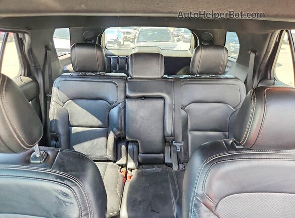 1FM5K7F83JGA81862 2018 FORD EXPLORER Серебряный Вид задней части салона