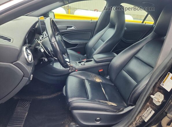 WDDSJ4GB4GN303225 2016 MERCEDES-BENZ CLA-CLASS Black Առջևի վահանակի տեսք