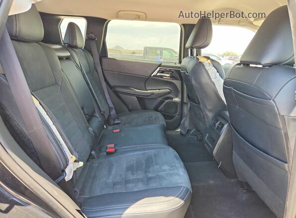 JA4J3VA88RZ062469 2024 MITSUBISHI OUTLANDER Black Vista interior trasera