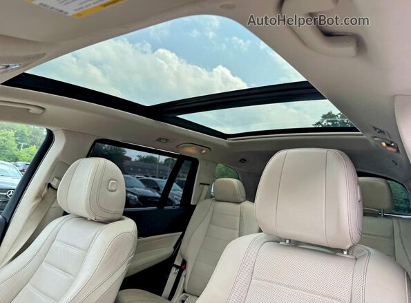 4JGFF5KE1LA104408 2020 MERCEDES-BENZ GLS-CLASS Blue 360 interior view
