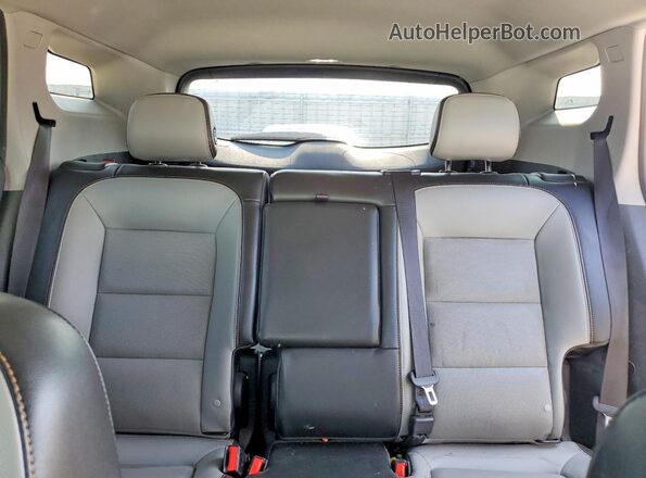 3GKALVEV4LL106833 2020 GMC TERRAIN White Widok wnętrza z tyłu