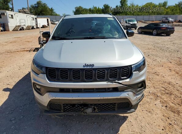 3C4NJDBN7TT201145 2026 JEEP COMPASS Серебряный Вид сзади
