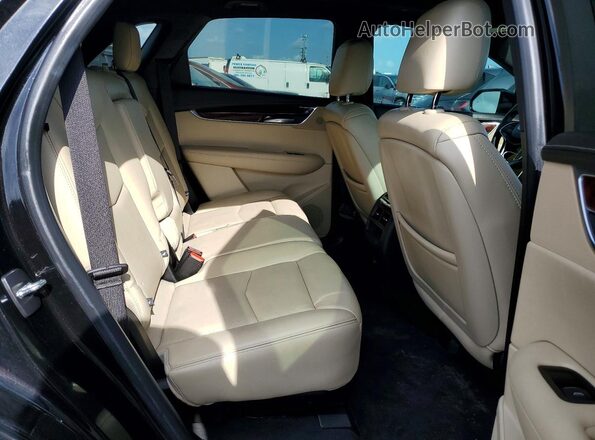 1GYKNERS6JZ201016 2018 CADILLAC XT5 Black Rear interior view