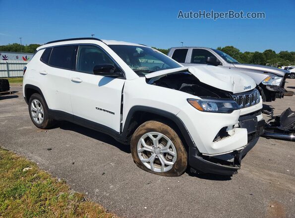 3C4NJDBN9RT138607 2024 JEEP COMPASS White Przód prawy