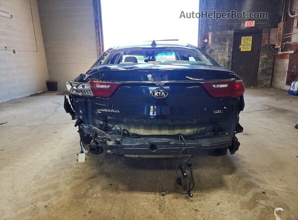KNALC4J13J5097215 2018 KIA CADENZA Blue Вид салону спереду