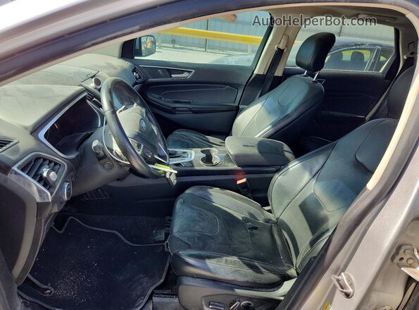 2FMPK4K93JBB67525 2018 FORD EDGE Silver Widok deski rozdzielczej