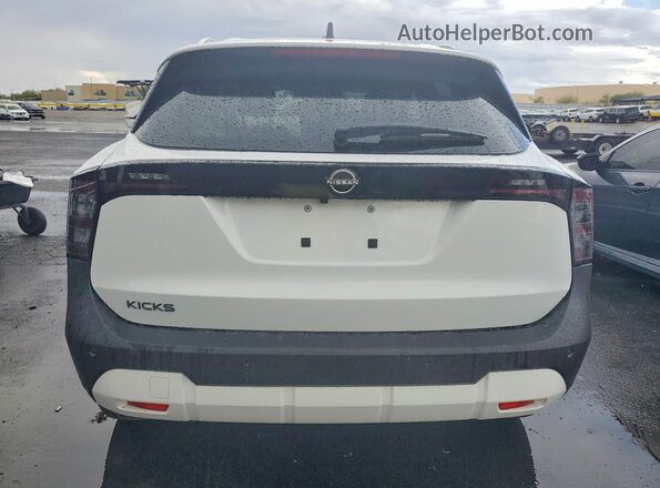 3N8AP6CE3TL380148 2026 NISSAN KICKS White Widok wnętrza z przodu