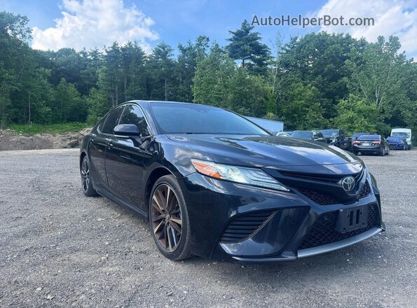4T1B61HK9JU052302 2018 TOYOTA CAMRY Черный Задняя левая четверть