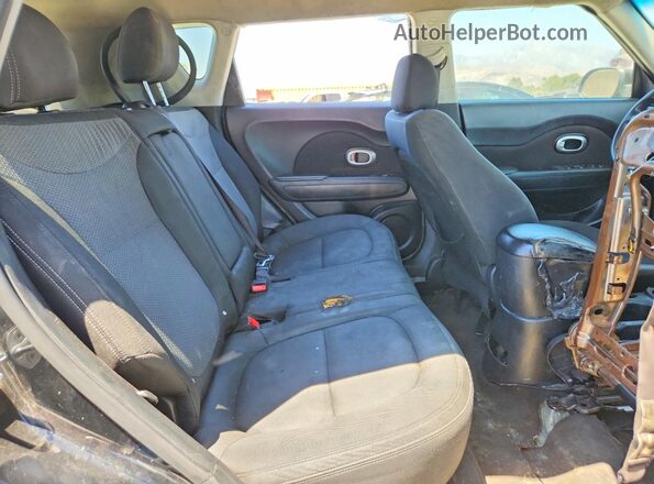 KNDJP3A59H7424744 2017 KIA SOUL Black უკანა სალონის ხედი