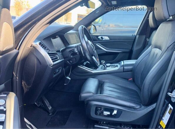 5UXCX6C02N9K13685 2022 BMW X7 Черный Вид спереди