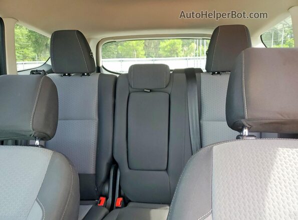 1FMCU9GD9HUB05781 2017 FORD ESCAPE White Вид задньої частини салону