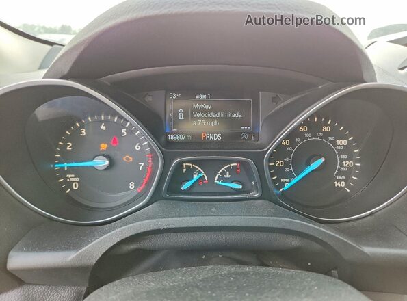 1FMCU0GD2JUB29289 2018 FORD ESCAPE Silver Rear seats view