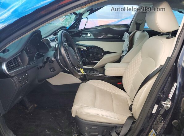 KNALC4J13J5097215 2018 KIA CADENZA Blue Вид панелі приладів