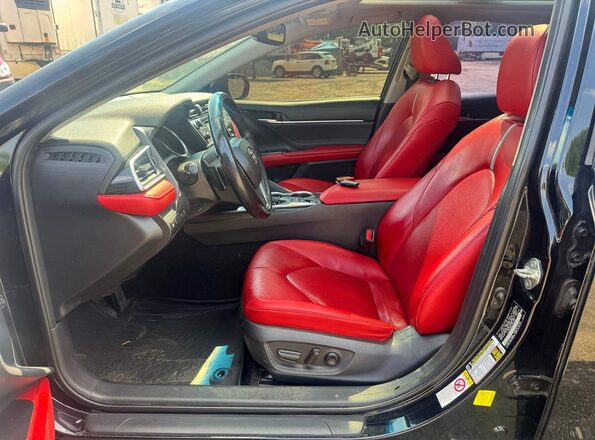 4T1B61HK9JU052302 2018 TOYOTA CAMRY Черный Вид наклейки с VIN-кодом