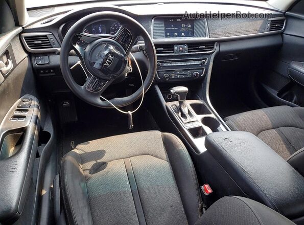 5XXGT4L34JG236461 2018 KIA OPTIMA Серебряный Вид щитка приборов