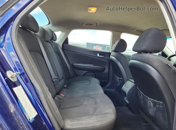 5XXGT4L34JG214413 2018 KIA OPTIMA Blue Widok wnętrza z tyłu