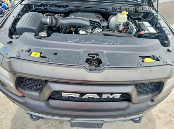1C6SRFLT4MN546694 2021 RAM 1500 Gray Widok komory silnika
