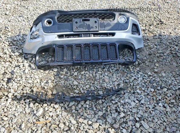 ZACNJBBB2KPK28220 2019 JEEP RENEGADE Silver Widok wnętrza 360 stopni