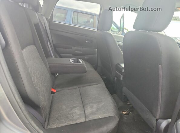 JA4APUAU1MU030898 2021 MITSUBISHI OUTLANDER Gray Widok wnętrza z tyłu